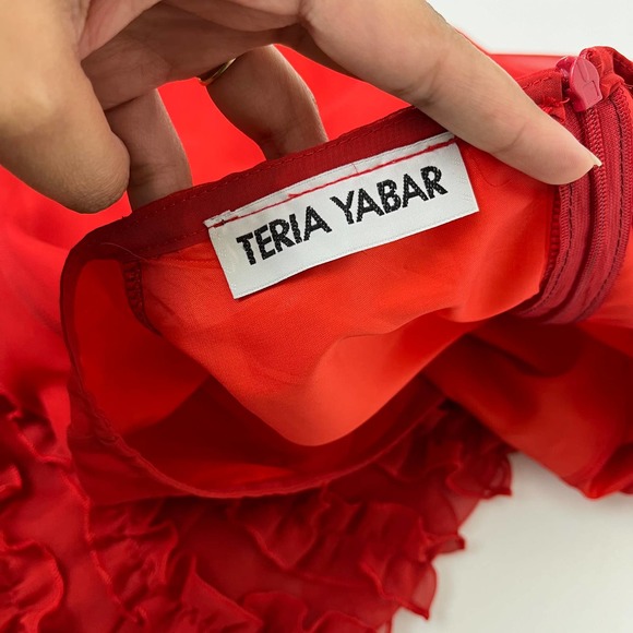 Fit and Flare Ruffled Bottom Red Midi Skirt - Picture 3 of 3